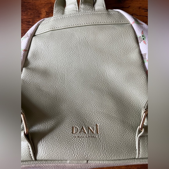 Danielle Nicole Disney Star Wars The Mandalorian Baby Yoda Mini Backpack Bag - Picture 9 of 16